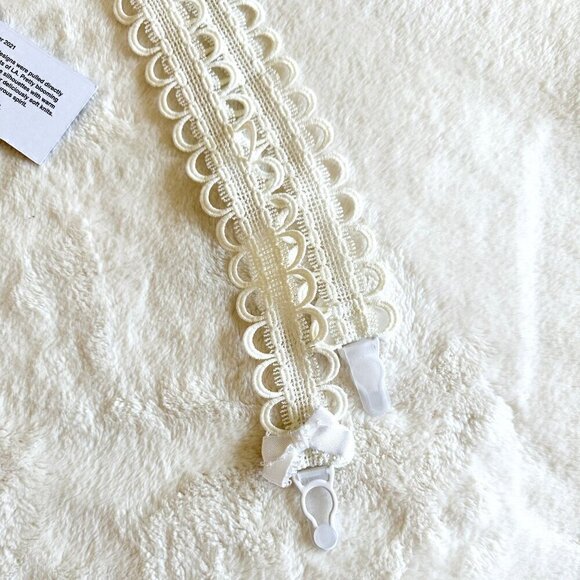 NWT For Love & Lemons Trellis Rose Embroidered Garter Belt in White - Small - Picture 5 of 8